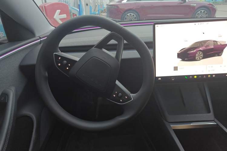 Used Tesla Model 3 2023 Rear-Wheel-Drive Version Steering Wheel