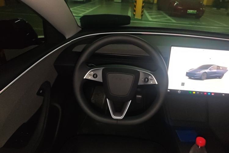 Used Tesla Model 3 2023 Rear-Wheel-Drive Version Steering Wheel