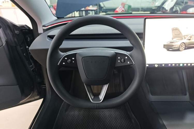 Used Tesla Model 3 2023 Long-Range All-Wheel-Drive Version Steering Wheel