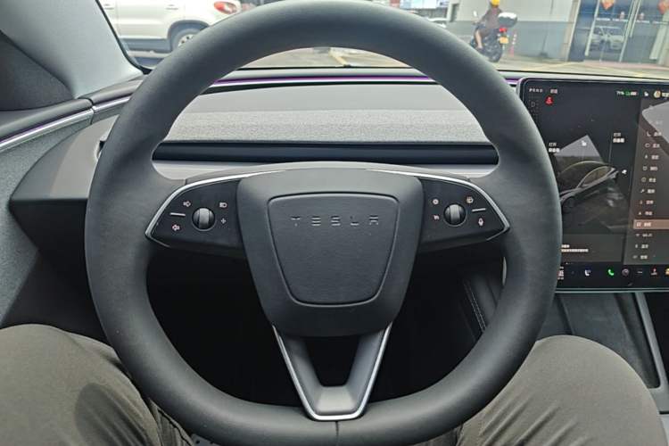 Used Tesla Model 3 2023 Rear-Wheel-Drive Version Steering Wheel