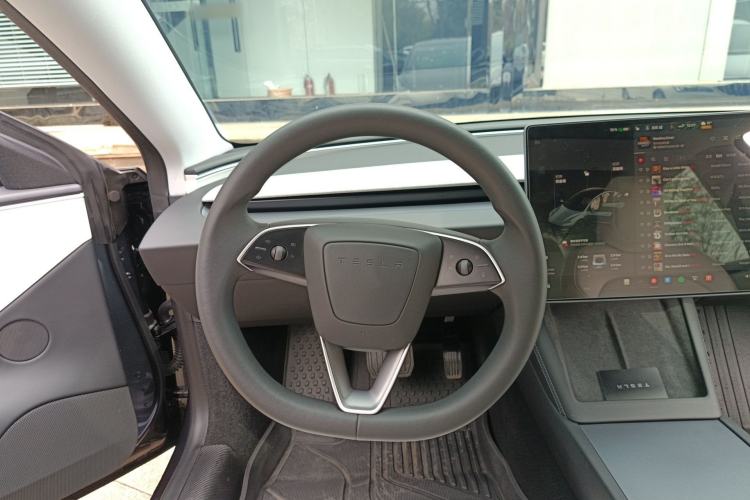 Used Tesla Model 3 2023 Long-Range All-Wheel-Drive Version Steering Wheel