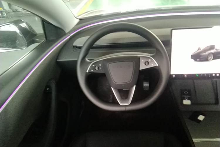 Used Tesla Model 3 2023 Rear-Wheel-Drive Version Steering Wheel