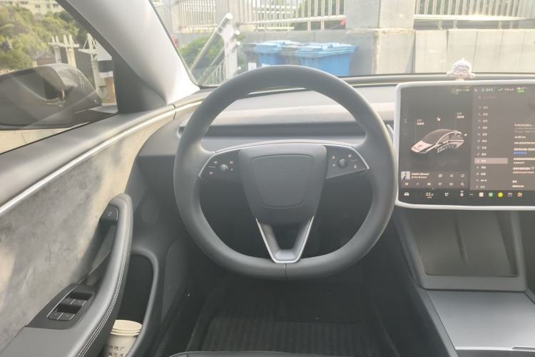 Used Tesla Model 3 2023 Long-Range All-Wheel-Drive Version Steering Wheel