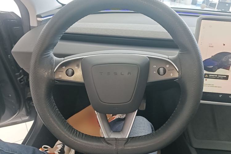 Used Tesla Model 3 2023 Rear-Wheel-Drive Version Steering Wheel