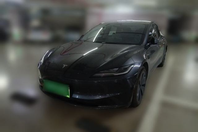 Ojetý Tesla Model 3 2023 Rear-Wheel-Drive Version