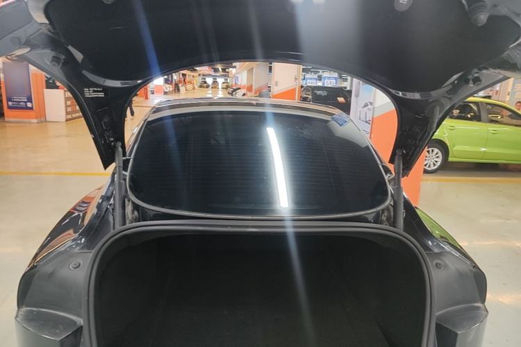 Used Tesla Model 3 2023 Long-Range All-Wheel-Drive Version Trunk