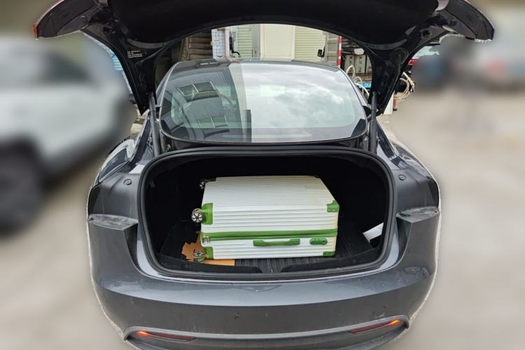 Used Tesla Model 3 2023 Rear-Wheel-Drive Version Trunk