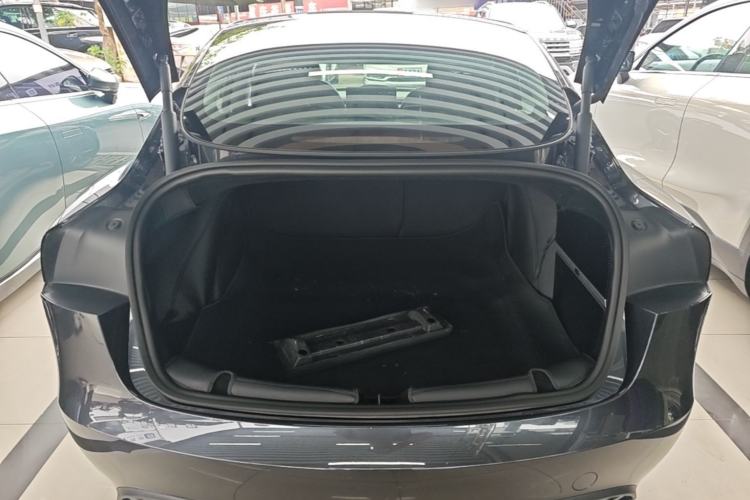 Used Tesla Model 3 2023 Rear-Wheel-Drive Version Trunk