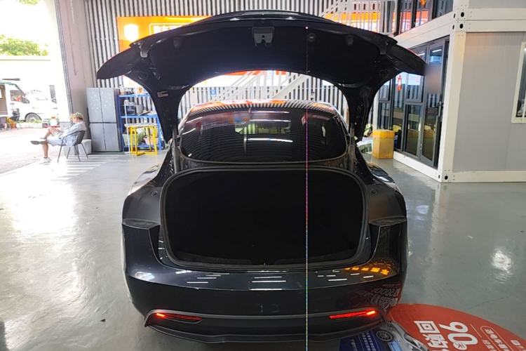 Used Tesla Model 3 2023 Long-Range All-Wheel-Drive Version Trunk
