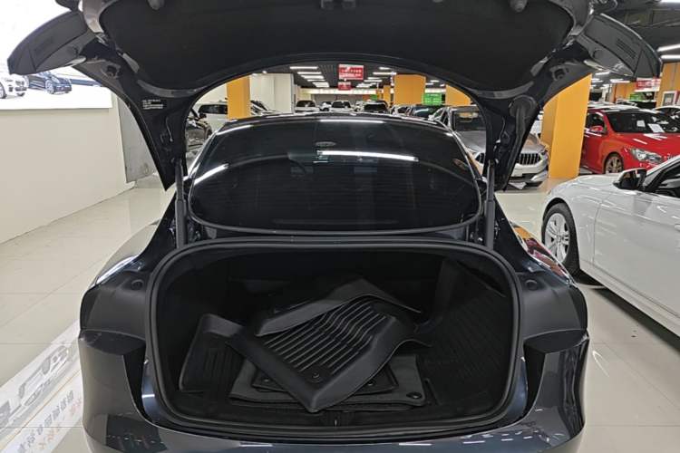 Used Tesla Model 3 2023 Rear-Wheel-Drive Version Trunk