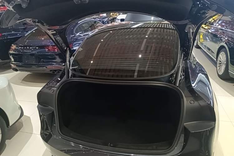 Used Tesla Model 3 2023 Rear-Wheel-Drive Version Trunk