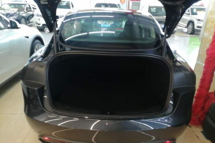 Used Tesla Model 3 2023 Rear-Wheel-Drive Version Trunk
