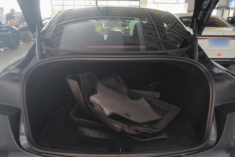 Used Tesla Model 3 2023 Rear-Wheel-Drive Version Trunk