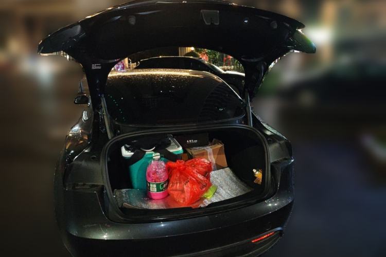 Used Tesla Model 3 2023 Long-Range All-Wheel-Drive Version Trunk