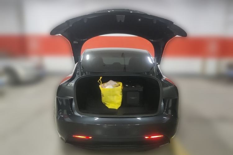 Used Tesla Model 3 2023 Long-Range All-Wheel-Drive Version Trunk