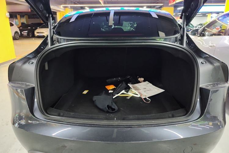 Used Tesla Model 3 2023 Rear-Wheel-Drive Version Trunk