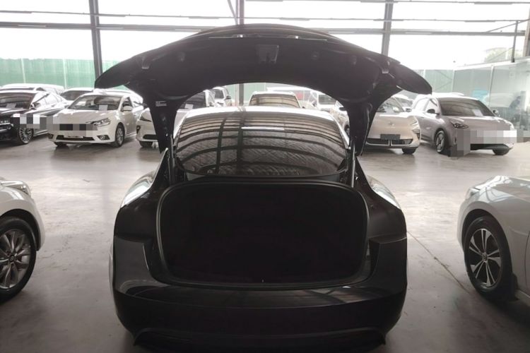 Used Tesla Model 3 2023 Rear-Wheel-Drive Version Trunk