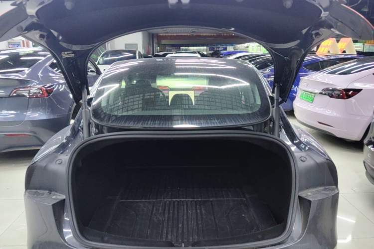 Used Tesla Model 3 2023 Rear-Wheel-Drive Version Trunk