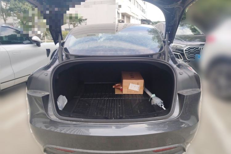 Used Tesla Model 3 2023 Rear-Wheel-Drive Version Trunk