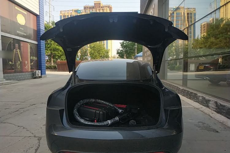 Used Tesla Model 3 2023 Rear-Wheel-Drive Version Trunk