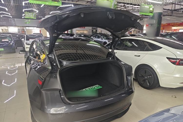 Used Tesla Model 3 2023 Rear-Wheel-Drive Version Trunk