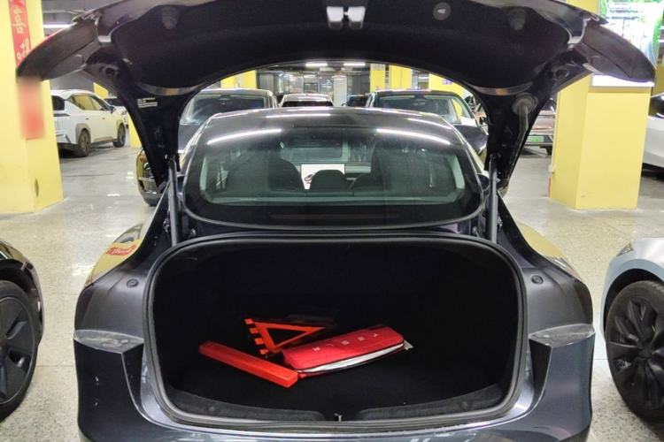 Used Tesla Model 3 2023 Rear-Wheel-Drive Version Trunk
