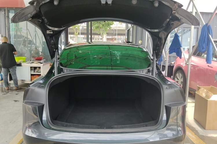 Used Tesla Model 3 2023 Rear-Wheel-Drive Version Trunk