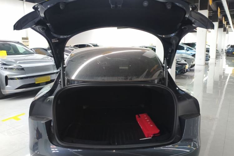 Used Tesla Model 3 2023 Rear-Wheel-Drive Version Trunk
