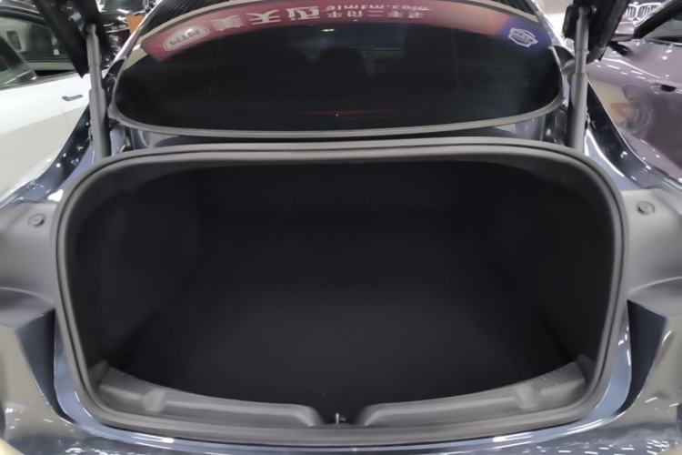Used Tesla Model 3 2023 Rear-Wheel-Drive Version Trunk