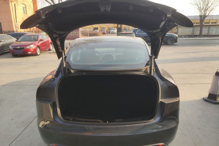 Used Tesla Model 3 2023 Rear-Wheel-Drive Version Trunk