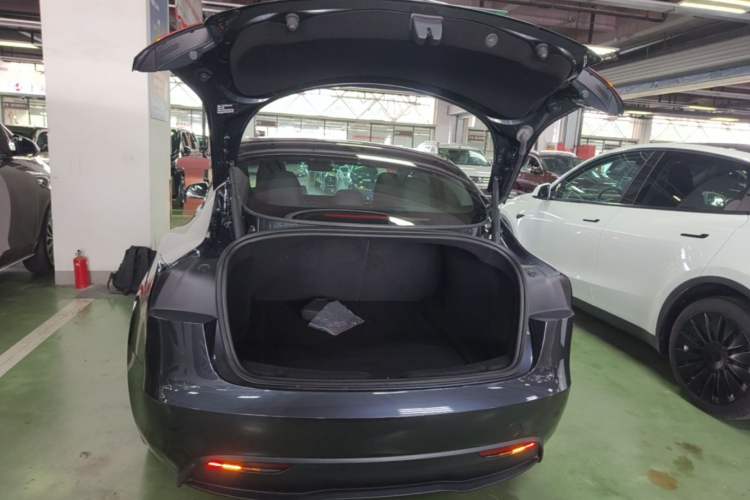 Used Tesla Model 3 2023 Rear-Wheel-Drive Version Trunk