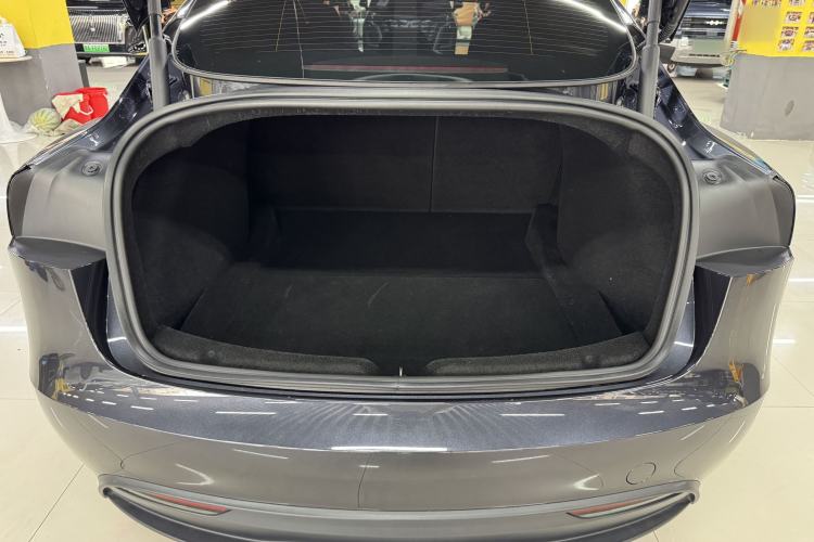 Used Tesla Model 3 2023 Long-Range All-Wheel-Drive Version Trunk