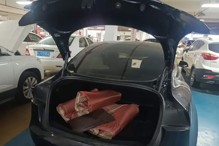 Used Tesla Model 3 2023 Rear-Wheel-Drive Version Trunk