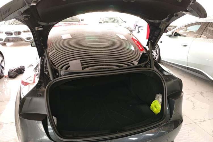 Used Tesla Model 3 2023 Rear-Wheel-Drive Version Trunk