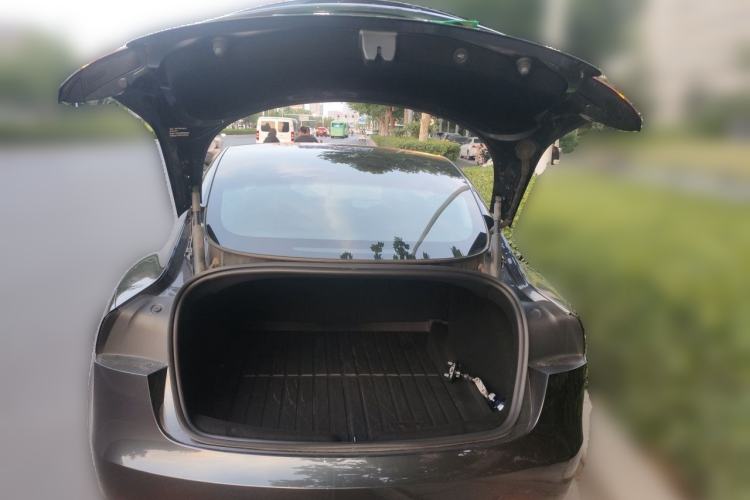 Used Tesla Model 3 2023 Rear-Wheel-Drive Version Trunk