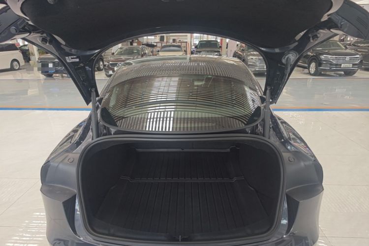 Used Tesla Model 3 2023 Rear-Wheel-Drive Version Trunk