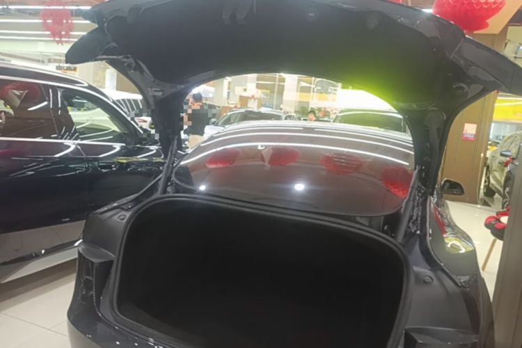 Used Tesla Model 3 2023 Rear-Wheel-Drive Version Trunk