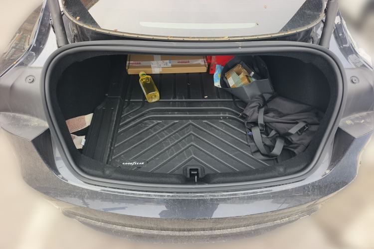 Used Tesla Model 3 2023 Long-Range All-Wheel-Drive Version Trunk