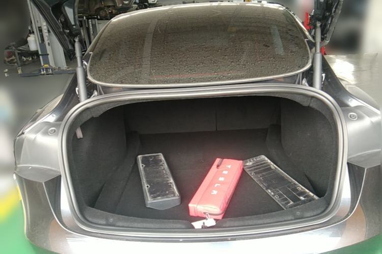 Used Tesla Model 3 2023 Rear-Wheel-Drive Version Trunk