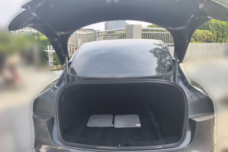 Used Tesla Model 3 2023 Long-Range All-Wheel-Drive Version Trunk
