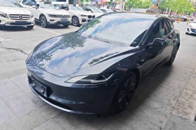 Used Tesla Model 3 2023 Long-Range All-Wheel-Drive Version