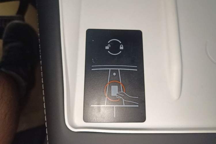 Used Tesla Model 3 2023 Rear-Wheel-Drive Version Vehicle Key