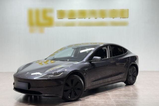 Ojetý Tesla Model 3 2023 Rear-Wheel-Drive Version