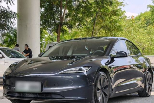 Used Tesla Model 3 2023 Rear-Wheel-Drive Version