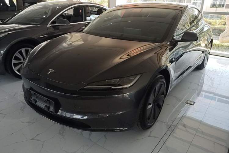 Tesla Model 3 2023 Rear-Wheel-Drive Version