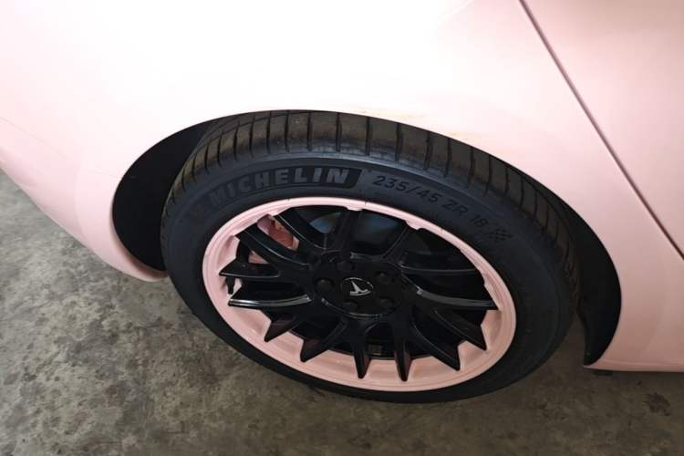Used Tesla Model 3 2023 Rear-Wheel-Drive Version Exterior 4
