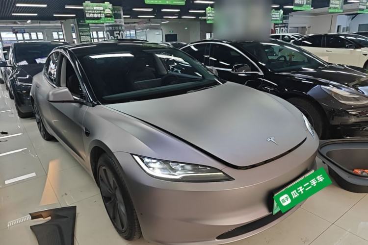 Used Tesla Model 3 2023 Rear-Wheel-Drive Version Front Right 45 Deg