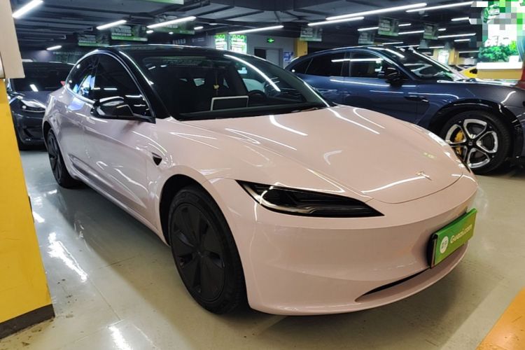 Used Tesla Model 3 2023 Rear-Wheel-Drive Version Front Right 45 Deg