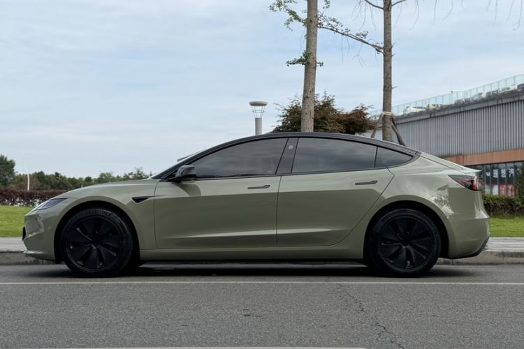 Used Tesla Model 3 2023 Rear-Wheel-Drive Version Exterior 1