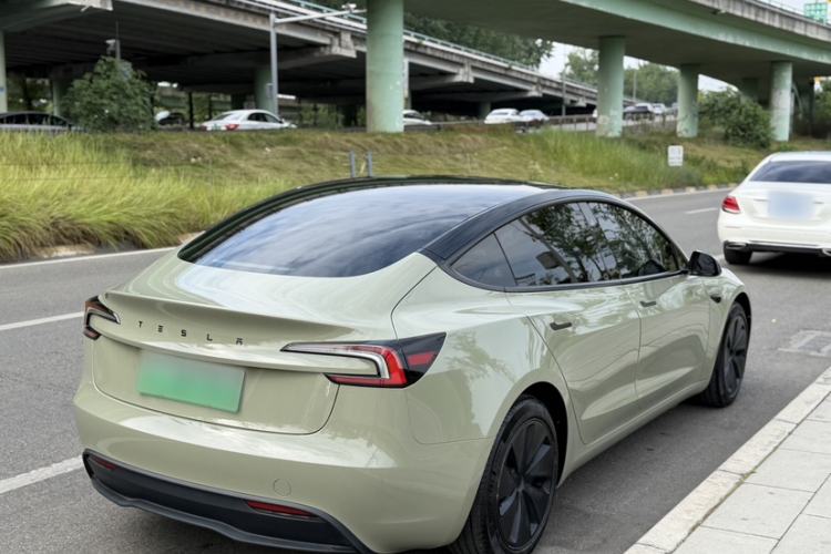 Used Tesla Model 3 2023 Rear-Wheel-Drive Version Exterior 2